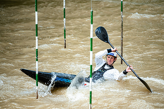 Kajakář Krejčí obhájil titul ve vodním slalomu, Lipno poznalo tři nové šampiony