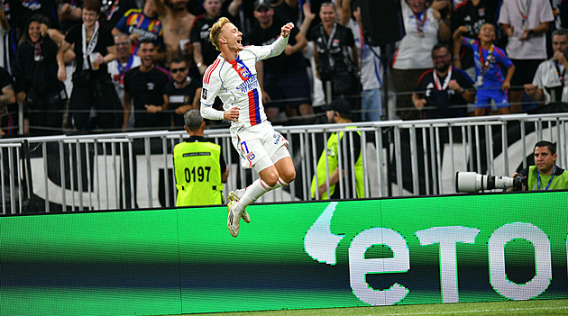 Šulc asistoval a Karabec gólem pečetil výhru Lyonu: Pomůže mi do budoucna