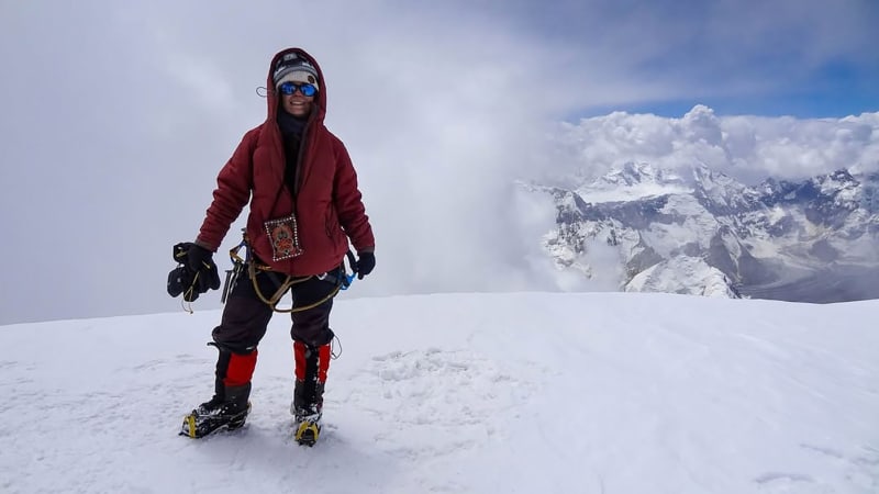 „Bez šance, že žije“. Záchranu zraněné alpinistky v Kyrgyzstánu hatí počasí, v horách je 10 dní