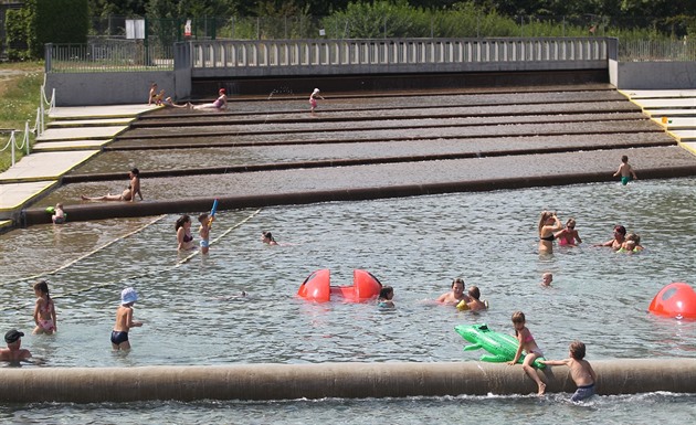 Koupaliště na jihu Moravy bědují nad slabou sezonou, první zavřou už v neděli