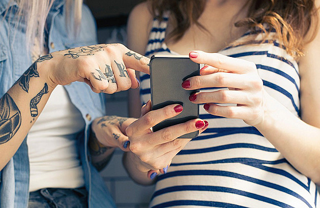 Zdravě žije jen třetina Čechů. Mladí nadužívají sociální sítě nejvíc v Evropě