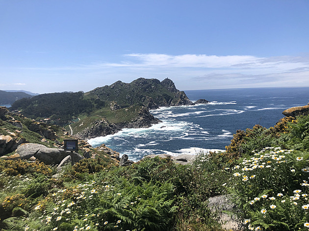 Pomalu pěšky světem. Objevte kouzlo dálkových poutí