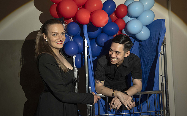 Naše první rande jsme měli ve třech a bylo to super, smějí se Tran a Kočičková