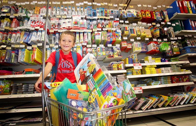 Pastelkovné v mnoha formách. Od kufříků pro děti po peníze pro školu