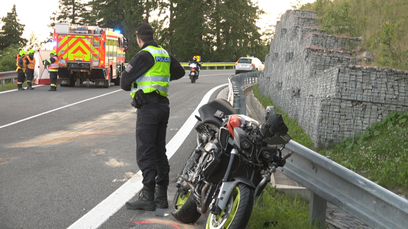 Úsek smrti pro motorkáře: Experti testují u Červenohorského sedla nové značení