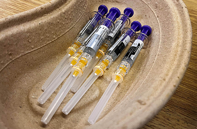 Šíření žloutenky v Praze zrychlilo. Nad čištění laviček a madel v MHD je hygiena rukou