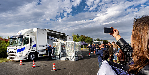 Lov na vraky na silnici. Mobilní STK je odhalí v terénu, zabaví jim značky