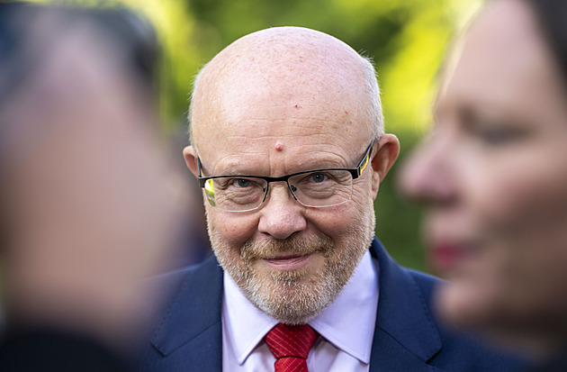 Motol se spojí s Nemocnicí Na Homolce, oznámil Válek