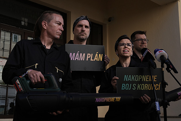 Piráti nakopli průzkum. Pomáhá jim STAN svou nevýraznou kampaní, říká politolog