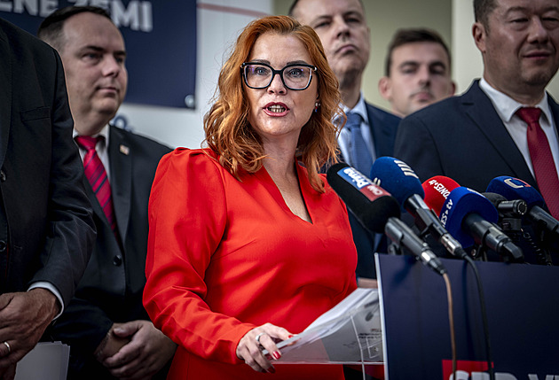 Trikolora zneužila v kampani Rychlé šípy. Po výzvě skautů upravenou foglarovku smazala