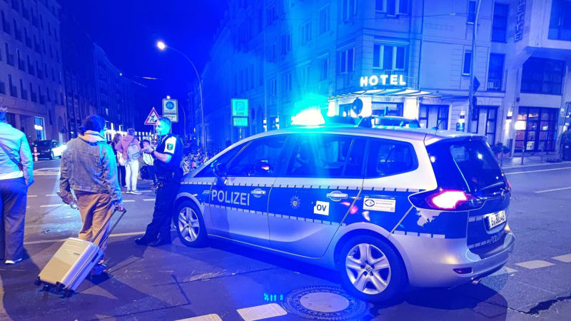 Řidič na pouti v Německu záměrně najížděl do lidí: 5 zraněných