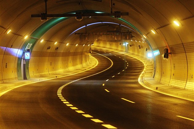 Deset let s Blankou. Tunelovým komplexem už projely stovky milionů aut