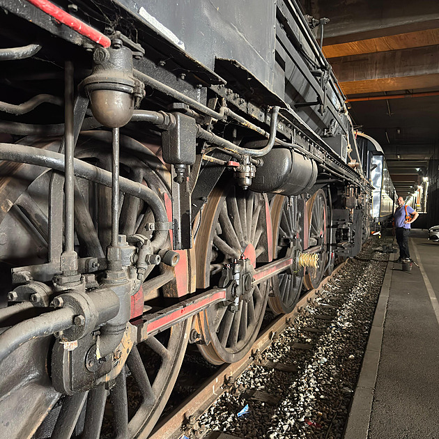 Letohradské depo zaplní parní krásky, na koleje vyjede i válečná „padesátka“