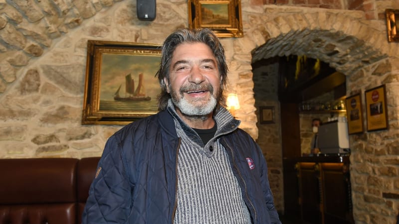 Kuchař Babica odcházel ze Sparty pobitý. Během derby se dostal do křížku s fanoušky