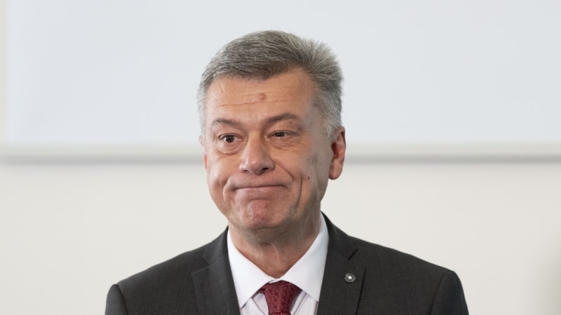 Blažek: Přijmout dar od odsouzeného nebyla chyba. Instituce původ bitcoinů nezpochybnily