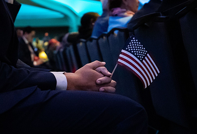 „Miluji Hitlera.“ Lídři republikánské mládeže psali rasistické zprávy