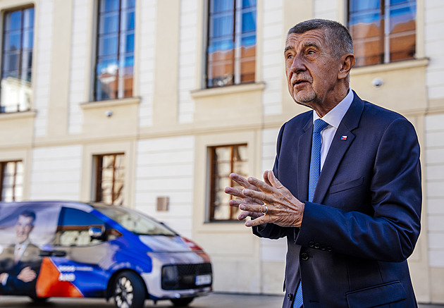 Fialova vláda poruší zákon, pokud znovu nepředloží rozpočet, zaútočil Babiš