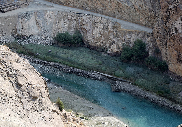 Teherán může být za dva týdny bez vody. Hlavní nádrž je vyschlá