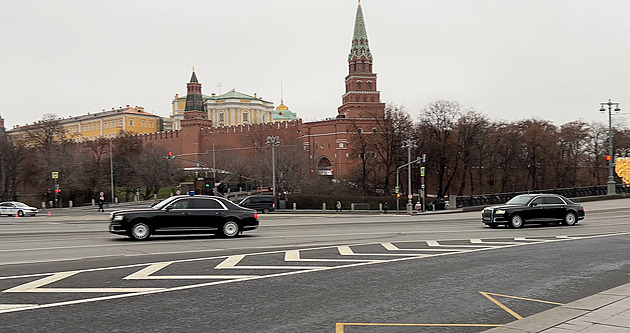 Witkoff dorazil do Kremlu na jednání s Putinem. Předtím se prošel po Moskvě