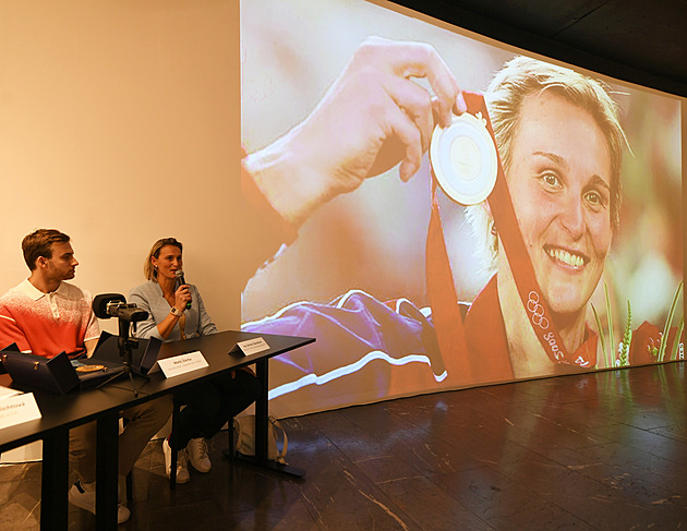 Špotáková o nové hale, Ústí i fotbalistech: Ať se zklidní, můžeme tam házet!