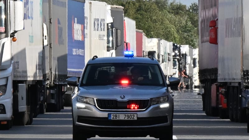 Pohřešovanou dívku z Jindřichohradecka našli. Dojela až do Prahy