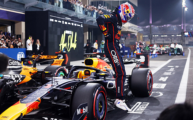 Tlak na McLaren roste. Verstappen vyhrál kvalifikaci v Abú Zabí, Norris dojel druhý