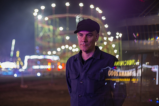 Chybí mi chyby, říká písničkář James Harries o bramborách a vzniku nové desky