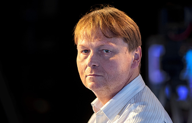 Feltl končí v čele Všeobecné fakultní nemocnice. Chce se vrátit ke své odbornosti