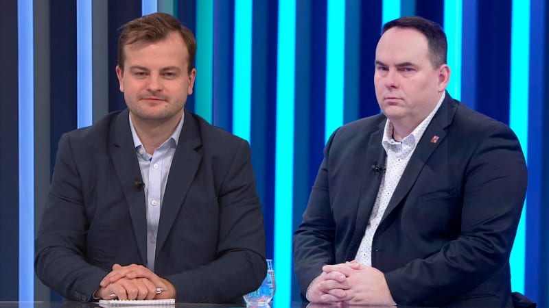 Žebrácké penze živnostníků? Na snížení odvodů doplatí, varují lidovci. SPD mluví o skryté dani