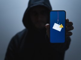 Přijdou o miliony a stejně kliknou znovu. Nejčastější kyberútoky v Česku