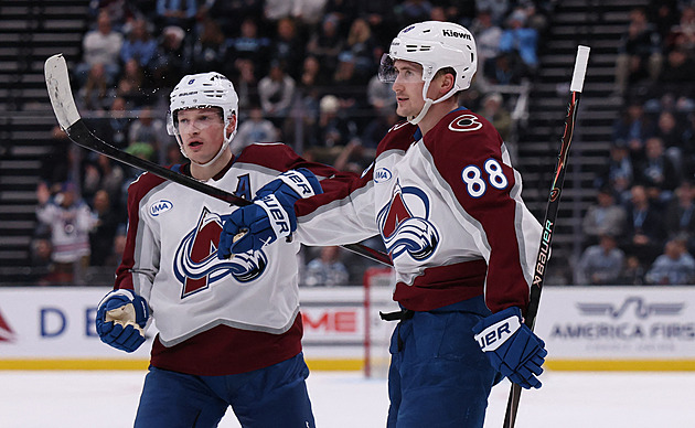 Nečas byl hvězdou v duelu proti Vejmelkovi, Dostál uspěl nad McDavidem