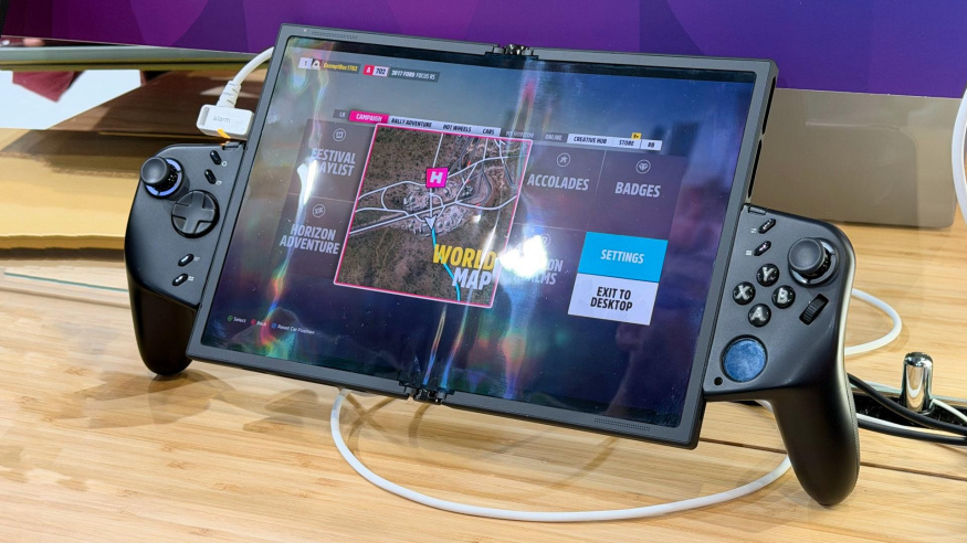 Legion Go Fold naživo: handheld, ohebný tablet a počítač v jednom