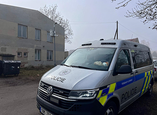 Policie obvinila muže z vraždy dvouletého dítěte na Lounsku