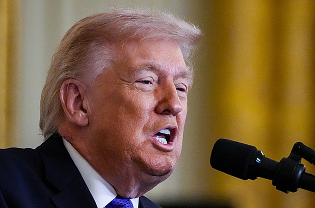 První týden války s Íránem stál USA přes 238 miliard korun, téměř polovina šla na munici