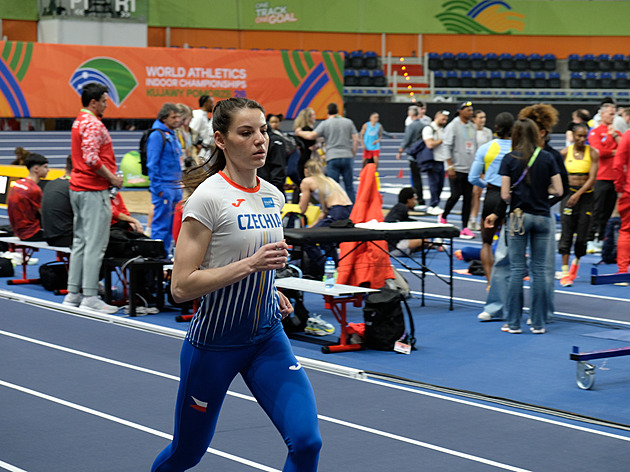 OBRAZEM: Vysmátá Lu a vysmátější Lieke. Atleti testovali halu, šampion zaujal stylem