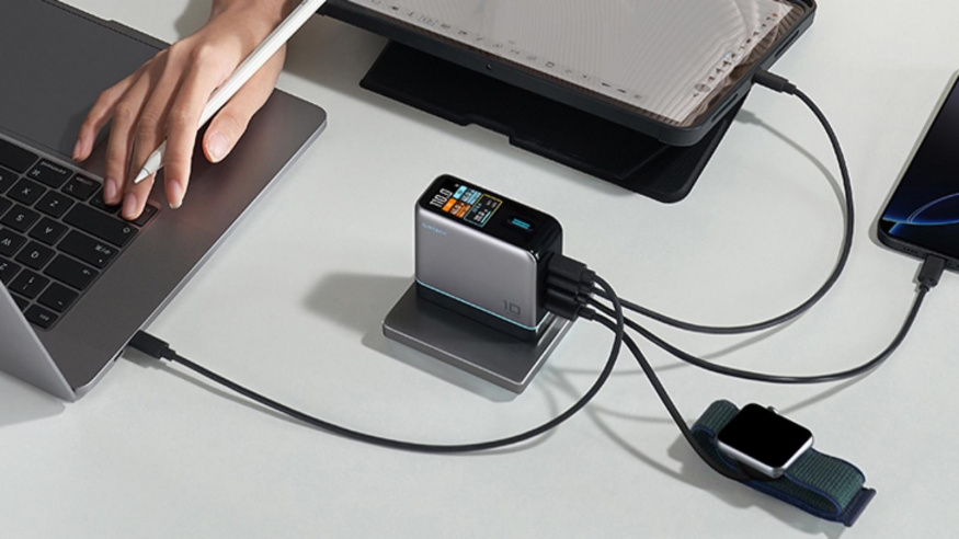 Cuktech má nabíječku s displejem: zvládá 100W a je překvapivě levná