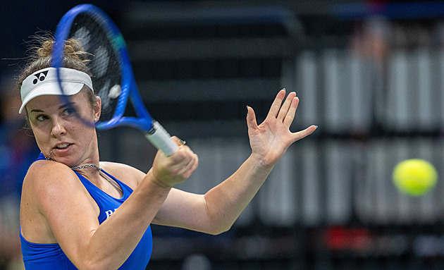 Tenis: ONLINE: Češky se Švýcarkami prohrávají, Nosková bojuje s Bencicovou