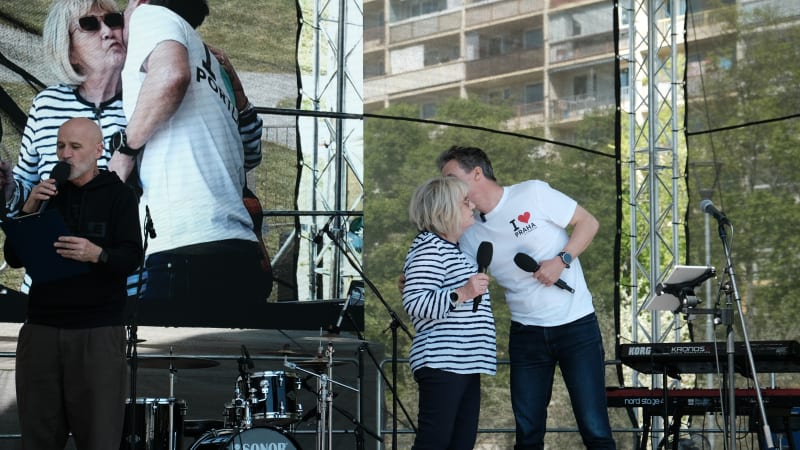 OBRAZEM: Portlík z ODS sundal sako, podpořila ho i matka. Zahájil kampaň na primátora Prahy