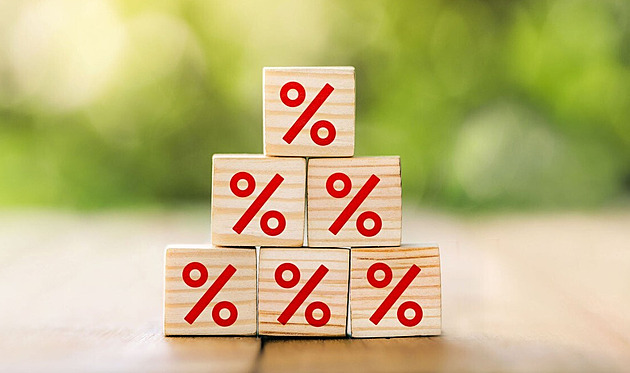 Hypotéky pod tlakem nejistoty. Úroky zůstávají nad pěti procenty