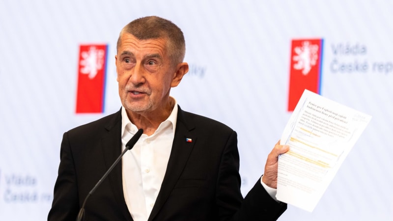 Smršť na vládní radě: Kvůli změnám přišla vlna rezignací, Babiš slibuje lepší podmínky
