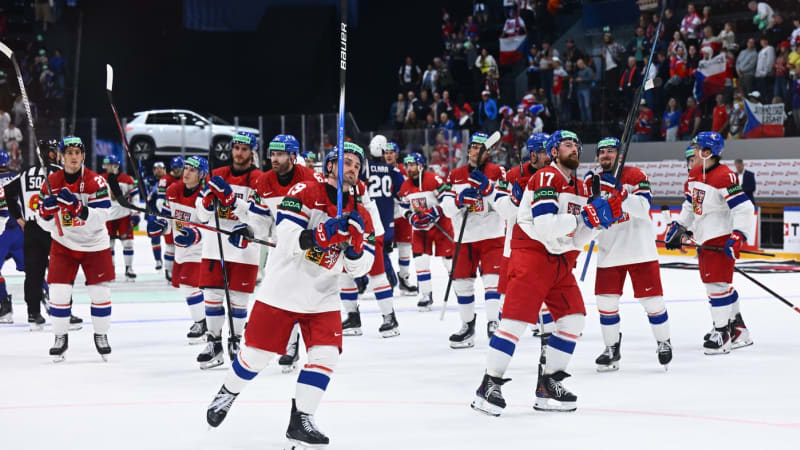 Výsledky MS v hokeji 2026: Švýcaři zlatý sen nedotáhli, Češi skončili bez medaile