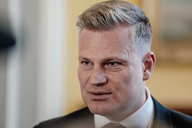 Stále není politikem, ale vojákem preferujícím soudy, opřel se Turek do Pavla