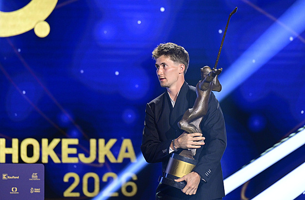 Táta bojoval s vážnou nemocí. Trofej je pro něj, řekl Nečas. Mrzí ho vítězství Caroliny?