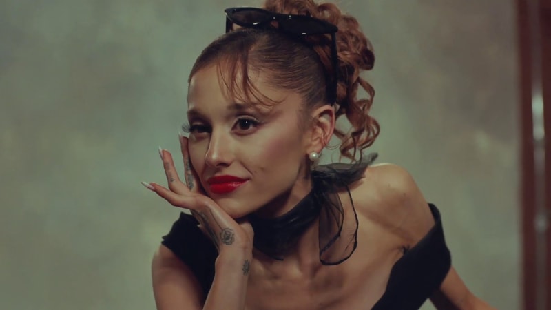 Zpěvačka Ariana Grande opouští veřejný život. Chce mít klid od „neustálého hodnocení“