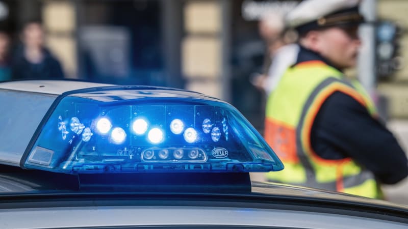 Tragická nehoda v Bavorsku: Po čelní srážce dvou aut zemřela matka se synem