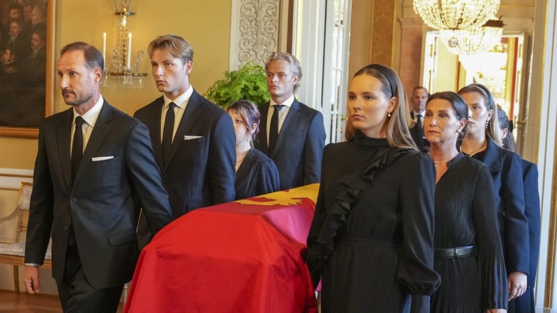 Norsko čeká královský pohřeb. S Haraldem V. se rozloučí princ William i prezident Pavel