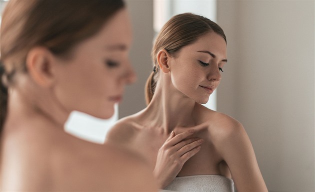 Ulevte pleti po létě. Podzim si žádá masáž, masku i novou kosmetiku