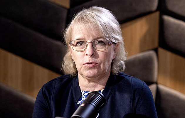 Marvanová bude vypovídat v Dozimetru. Na zakázky jsem upozorňovala, tvrdí
