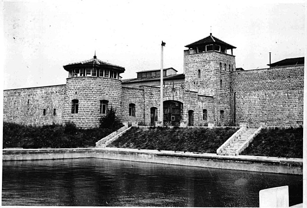 Místo, kde umlkaly písně. Mauthausen připomíná Hašlera i oběti Anthropoidu