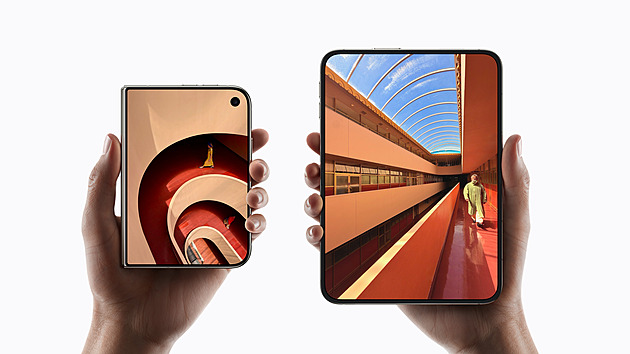Šílenost, iPhone Duo se vyprodal za minuty. Teď se už čeká přes tři měsíce
